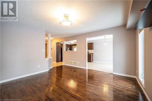 118 Udvari Crescent, Kitchener, ON - Indoor Photo Showing Other Room