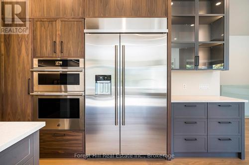 147 Blue Jay Crescent, Grey Highlands, ON - Indoor Photo Showing Kitchen