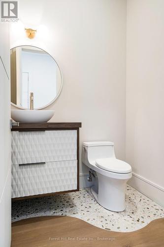 147 Blue Jay Crescent, Grey Highlands, ON - Indoor Photo Showing Bathroom