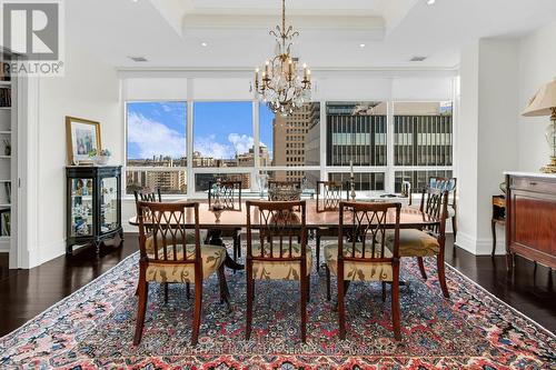 1701 - 155 St Clair Avenue W, Toronto, ON - Indoor Photo Showing Dining Room