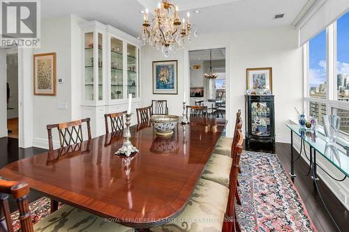 1701 - 155 St Clair Avenue W, Toronto, ON - Indoor Photo Showing Dining Room