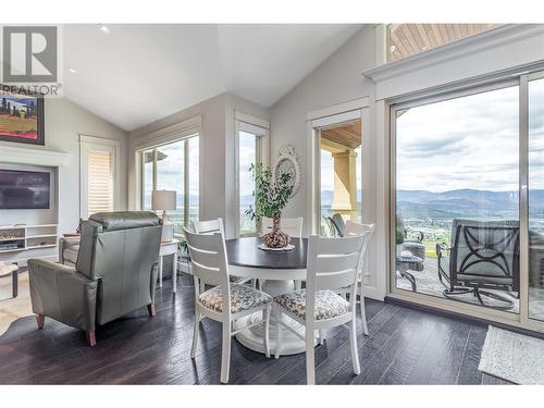 1756 Birkdale Avenue, Kelowna, BC - Indoor