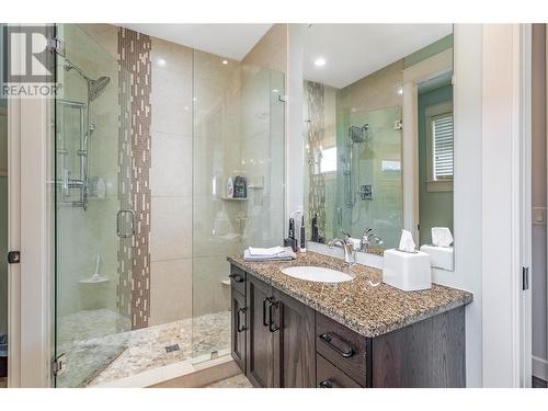 1756 Birkdale Avenue, Kelowna, BC - Indoor Photo Showing Bathroom