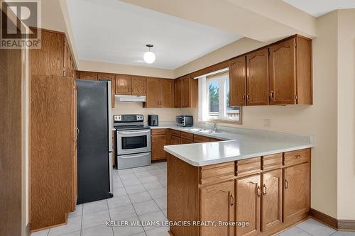 138 Longhouse Street, Vaughan, ON - Indoor Photo Showing Kitchen