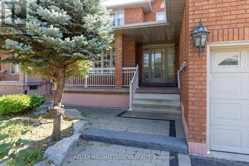 138 Longhouse Street, Vaughan, ON - Outdoor