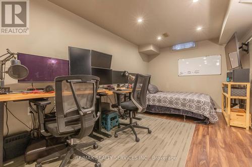 92 Pickett Crescent, Barrie, ON - Indoor Photo Showing Bedroom