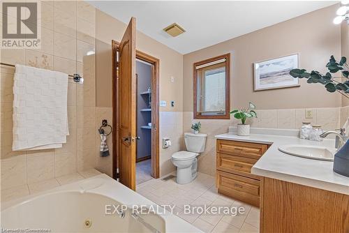 87 Third Road E, Hamilton, ON - Indoor Photo Showing Bathroom