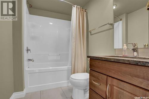 205 5303 Universal Crescent, Regina, SK - Indoor Photo Showing Bathroom