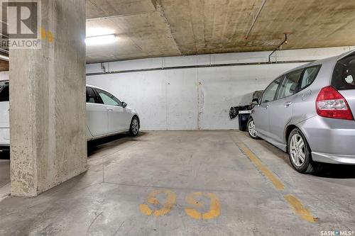 205 5303 Universal Crescent, Regina, SK - Indoor Photo Showing Garage