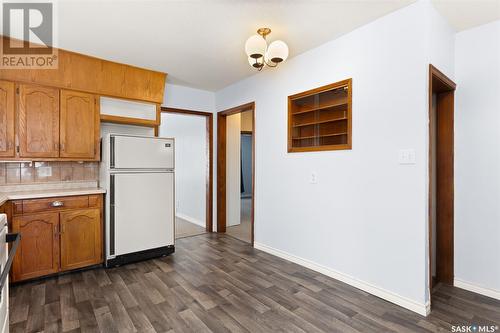 1633 Rothwell Street, Regina, SK - Indoor Photo Showing Kitchen