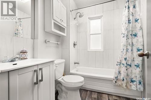 1633 Rothwell Street, Regina, SK - Indoor Photo Showing Bathroom