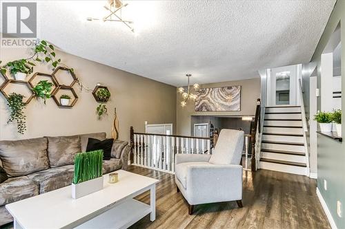 3861 Macmillan Drive, Val Caron, ON - Indoor Photo Showing Living Room