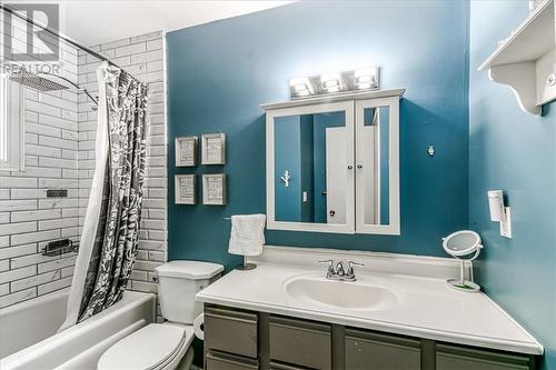 3861 Macmillan Drive, Val Caron, ON - Indoor Photo Showing Bathroom