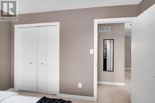 1308 Blackmaple Drive, London, ON - Indoor Photo Showing Bedroom