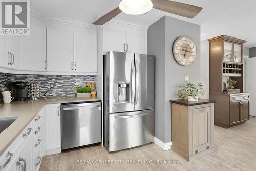 1308 Blackmaple Drive, London, ON - Indoor Photo Showing Kitchen