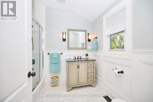 866 Oakhill Boulevard N, Fort Erie (335 - Ridgeway), ON - Indoor Photo Showing Bathroom