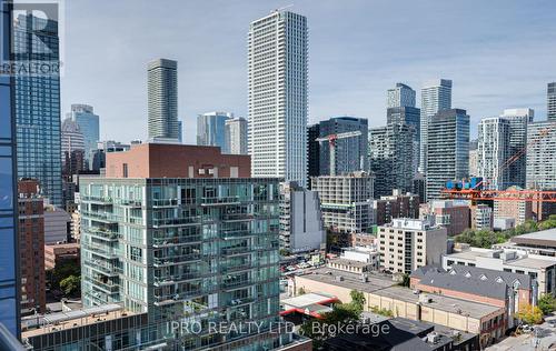 1602 - 105 George Street, Toronto, ON - Outdoor With Facade