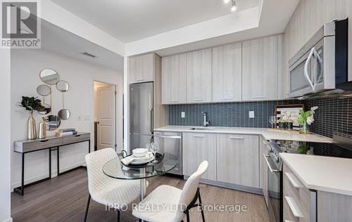 1602 - 105 George Street, Toronto, ON - Indoor