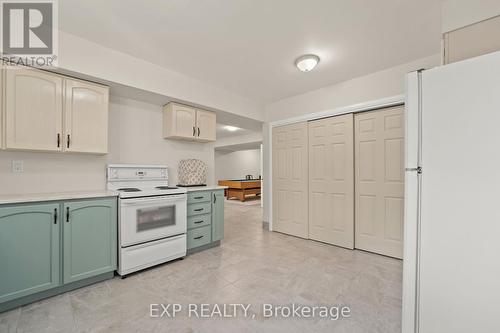 111 Church Street, Georgina, ON - Indoor Photo Showing Kitchen