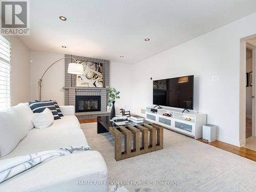 37 Laser Court, Richmond Hill, ON - Indoor Photo Showing Living Room With Fireplace