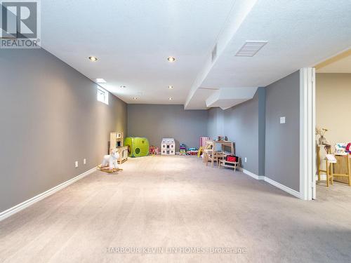 37 Laser Court, Richmond Hill, ON - Indoor Photo Showing Other Room