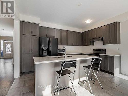 364 Danny Wheeler Boulevard, Georgina, ON - Indoor Photo Showing Kitchen With Upgraded Kitchen