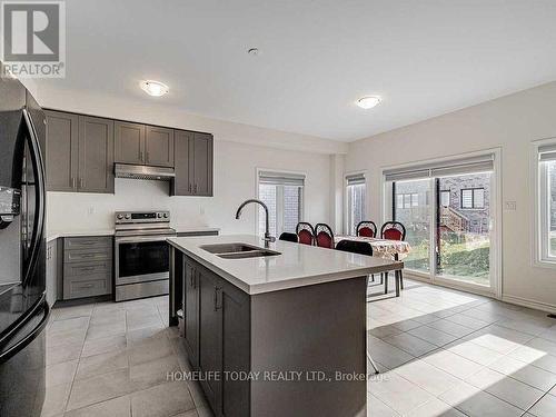 364 Danny Wheeler Boulevard, Georgina, ON - Indoor Photo Showing Kitchen With Double Sink