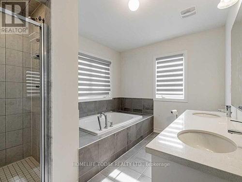 364 Danny Wheeler Boulevard, Georgina, ON - Indoor Photo Showing Bathroom