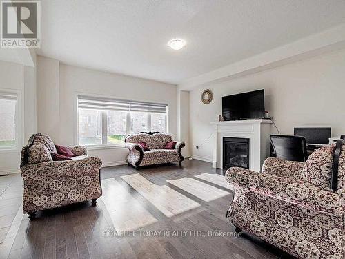 364 Danny Wheeler Boulevard, Georgina, ON - Indoor Photo Showing Living Room With Fireplace