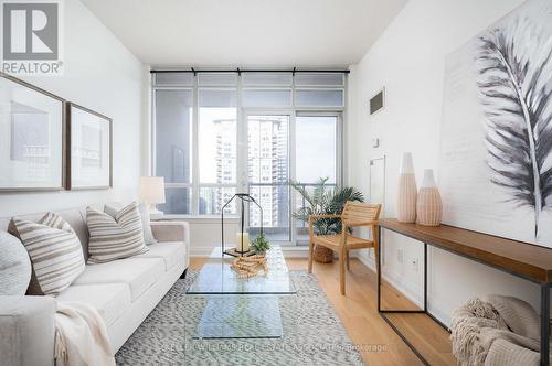 2806 - 388 Prince Of Wales Drive, Mississauga, ON - Indoor Photo Showing Living Room