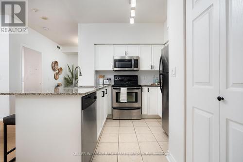 2806 - 388 Prince Of Wales Drive, Mississauga, ON - Indoor Photo Showing Kitchen