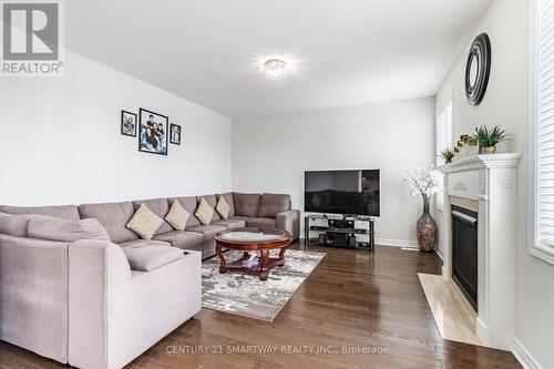 28 Speedwell Street, Brampton, ON - Indoor Photo Showing Living Room