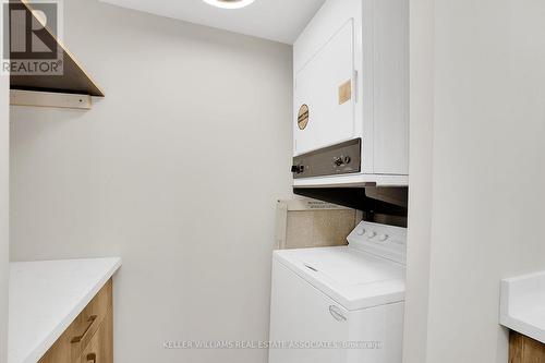 1406 - 265 Enfield Place, Mississauga, ON - Indoor Photo Showing Laundry Room