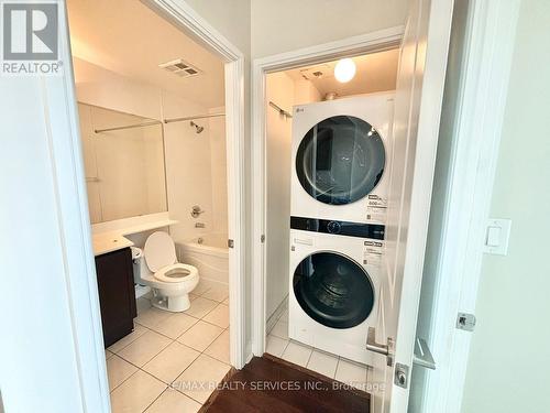 1904 - 80 Absolute Avenue, Mississauga, ON - Indoor Photo Showing Laundry Room