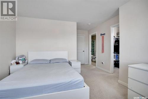 202 410 Hunter Road, Saskatoon, SK - Indoor Photo Showing Bedroom