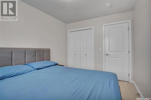 202 410 Hunter Road, Saskatoon, SK - Indoor Photo Showing Bedroom