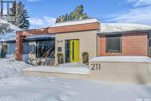 211 Lake Crescent, Saskatoon, SK - Outdoor