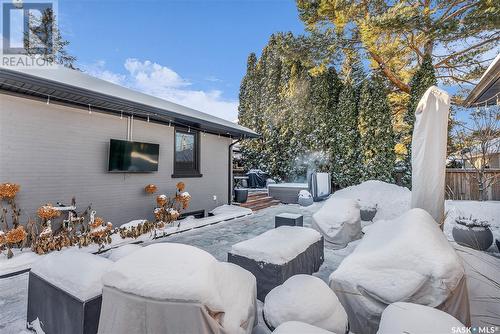 211 Lake Crescent, Saskatoon, SK - Outdoor