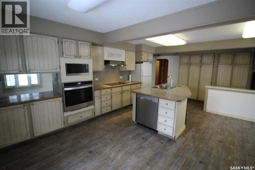 Wills Acreage, Frontier, SK - Indoor Photo Showing Kitchen