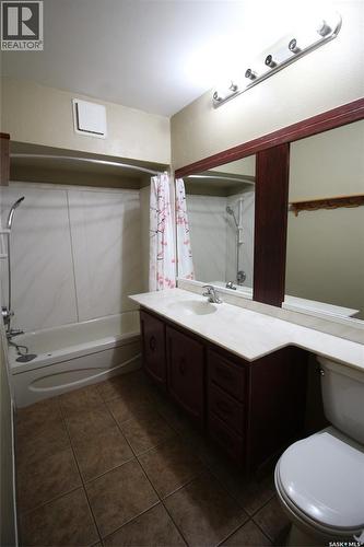 Wills Acreage, Frontier, SK - Indoor Photo Showing Bathroom