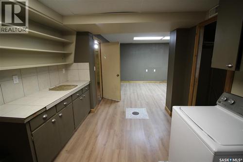 Wills Acreage, Frontier, SK - Indoor Photo Showing Laundry Room