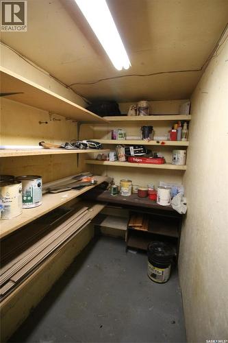 Wills Acreage, Frontier, SK - Indoor With Storage