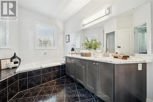 30 Illingworth Lane, Ajax (Central West), ON - Indoor Photo Showing Bathroom