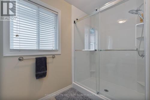 3230 Settlement Trail, London, ON - Indoor Photo Showing Bathroom