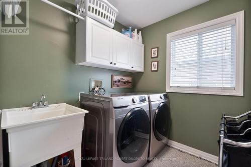 3230 Settlement Trail, London, ON - Indoor Photo Showing Laundry Room