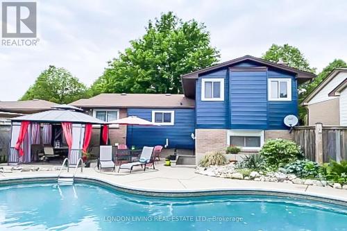 140 Concord Crescent, London, ON - Outdoor With In Ground Pool With Deck Patio Veranda