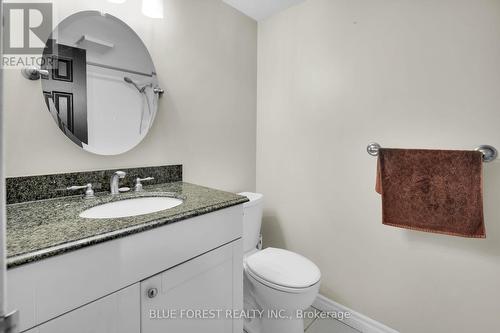 1701 - 323 Colborne Street, London, ON - Indoor Photo Showing Bathroom