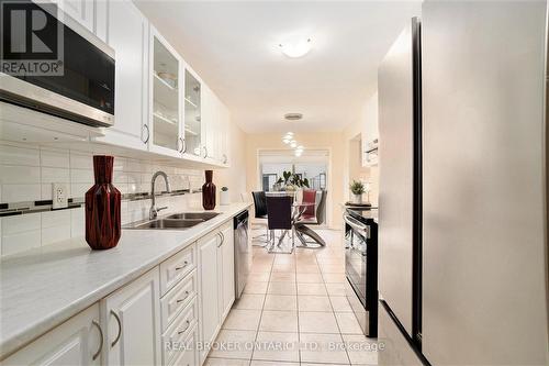 524 Paine Avenue, Ottawa, ON - Indoor Photo Showing Kitchen With Double Sink