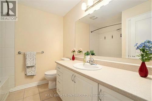 524 Paine Avenue, Ottawa, ON - Indoor Photo Showing Bathroom