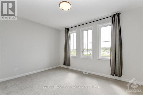 726 Cappamore Drive, Ottawa, ON - Indoor Photo Showing Other Room